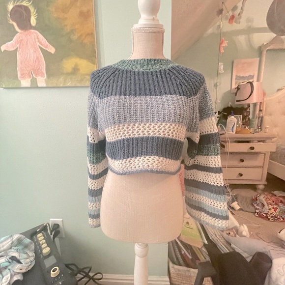 Women’s SHENHE Striped Crop Sweater - Picture 3 of 3